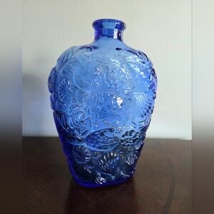 Vintage Libbey Canada Cobalt Blue Glass Embossed Shell Bottle Vase